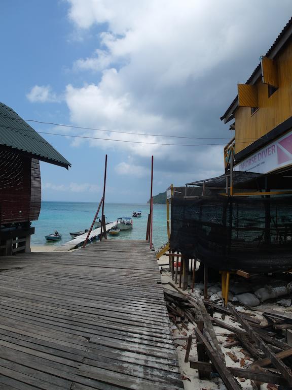 Ayumni House Hotel Pulau Perhentian Besar Exterior photo