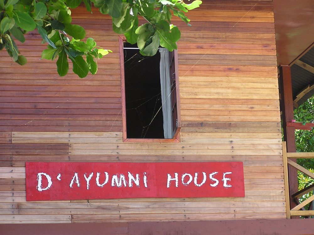 Ayumni House Hotel Pulau Perhentian Besar Exterior photo